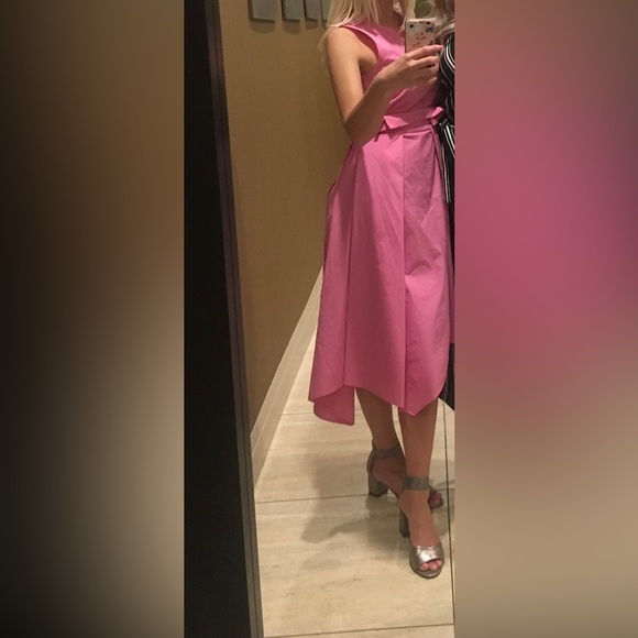 Pink dress - Picture 1 of 3